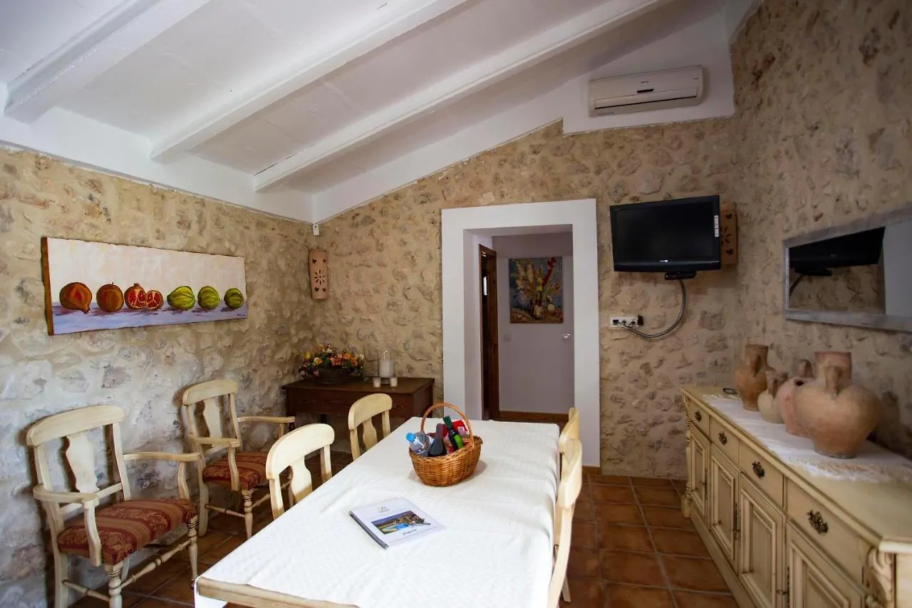 Holiday home Finca Pou Monjo Caimari